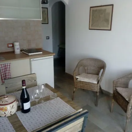 La Vernetta - Wine & Cellar House Apartment