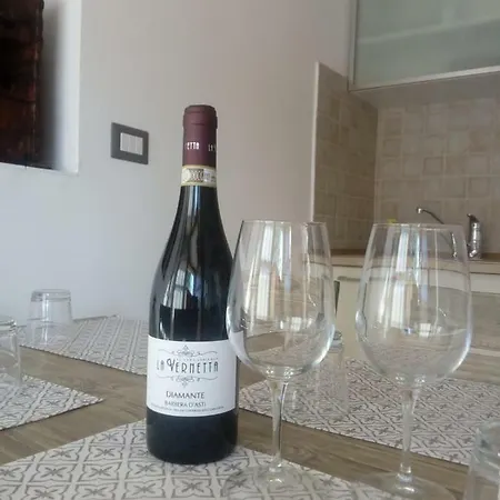 La Vernetta - Wine & Cellar House Apartment