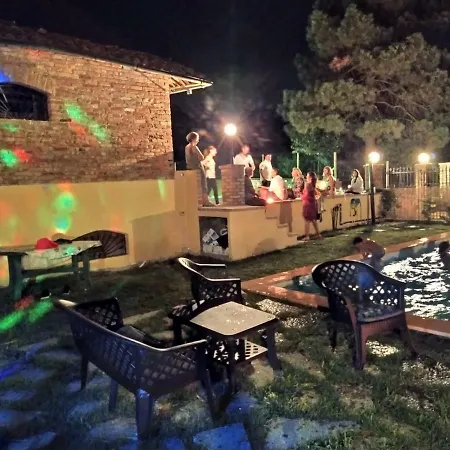Apartment La Vernetta - Wine & Cellar House Mombercelli